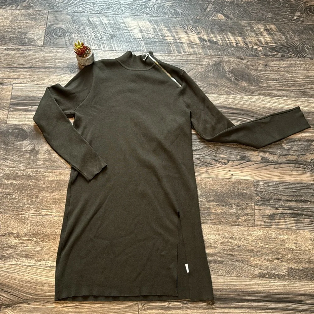 NWOT Cable & Gauge Mock Neck Tunic Sweater - Picture 2 of 9